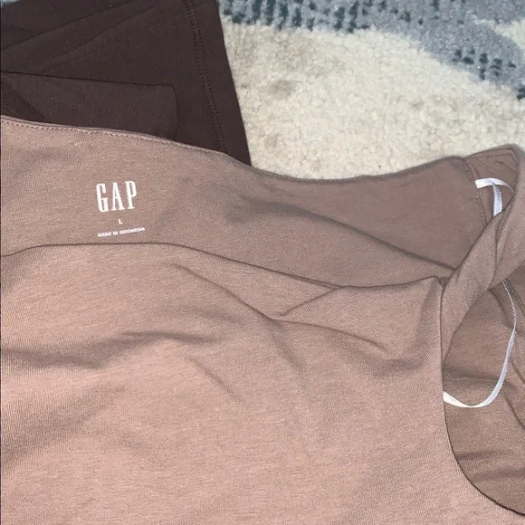 9 top bundle assorted sizes and colors some have not been worn 9 for 25 - Picture 14 of 16